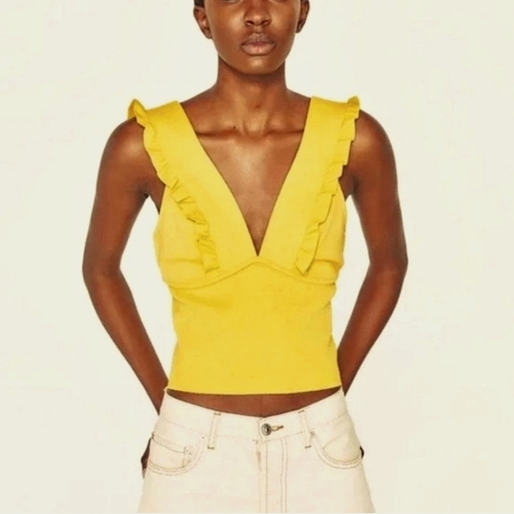 Zara Tops - ZARA Cropped ruffle stretch knit top in yellow. Size Medium